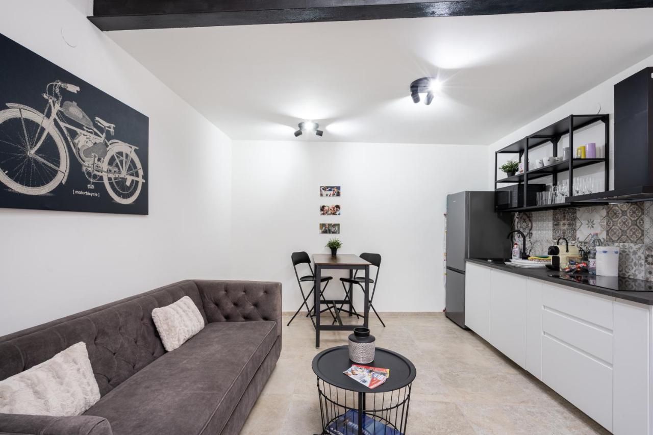 Studio Station With Gallery بودابست المظهر الخارجي الصورة